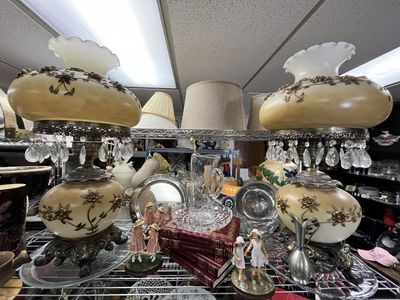 Hurricane Lamp Style Electrical Hollywood Regency