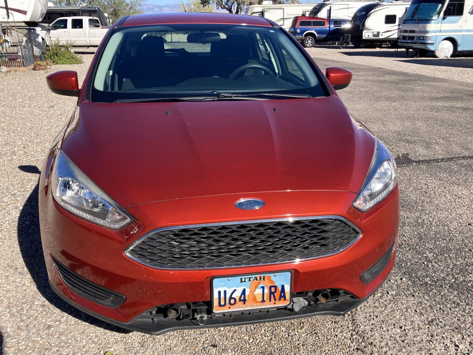 2018 Ford Focus SE Hatchback. Flat-towable, Tow-behind complete setup.