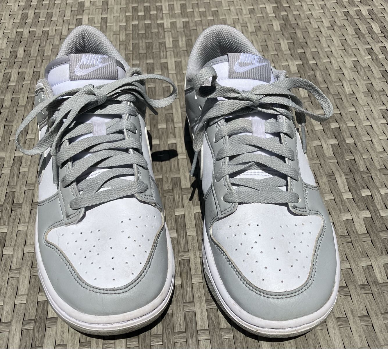 Nike Low Gray/White Men's Shoes Size 8 - Lightly Used