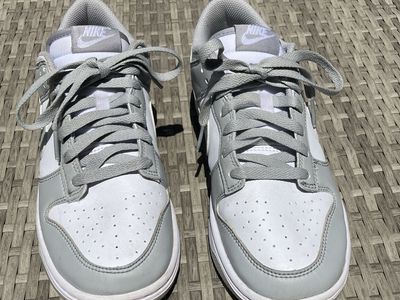 Nike Low Gray/White Men's Shoes Size 8 - Lightly Used