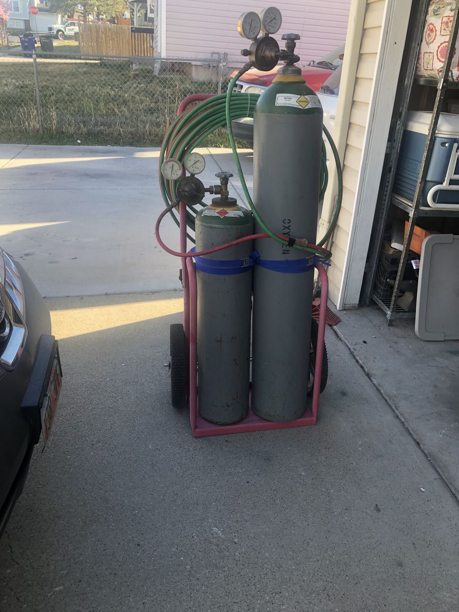 Oxygen And Acetylene Tank Set
