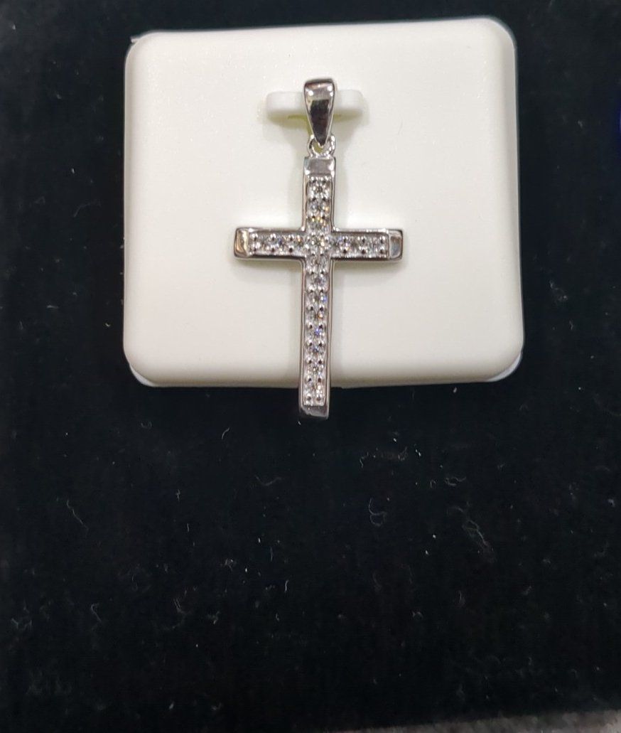 Moissanite 925 Silver Cross Pendant - Sparkle and Faith