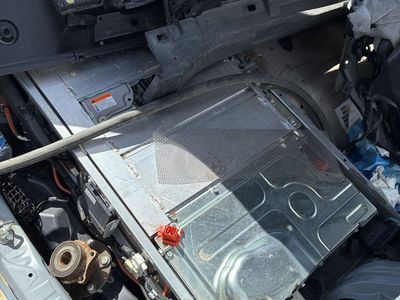2021 Subaru Hybrid battery 30k miles $800 obo and parts make offer!!!