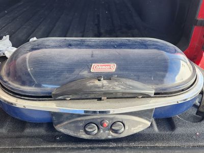 Coleman Road trip Grill