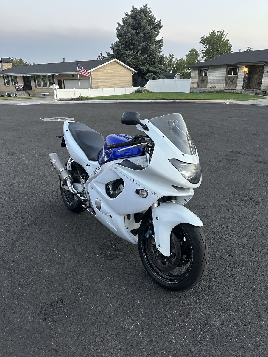 2005 Yamaha YZF600r
