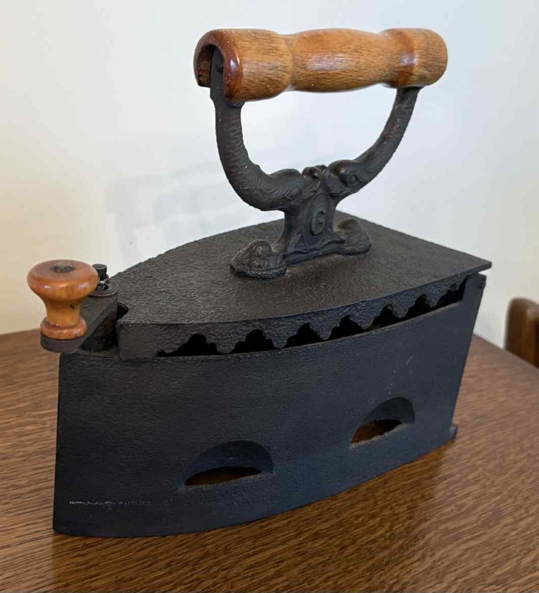 Main image 7