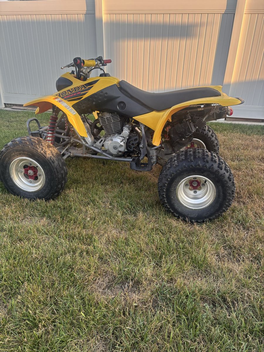 2001 Honda 400ex yellow