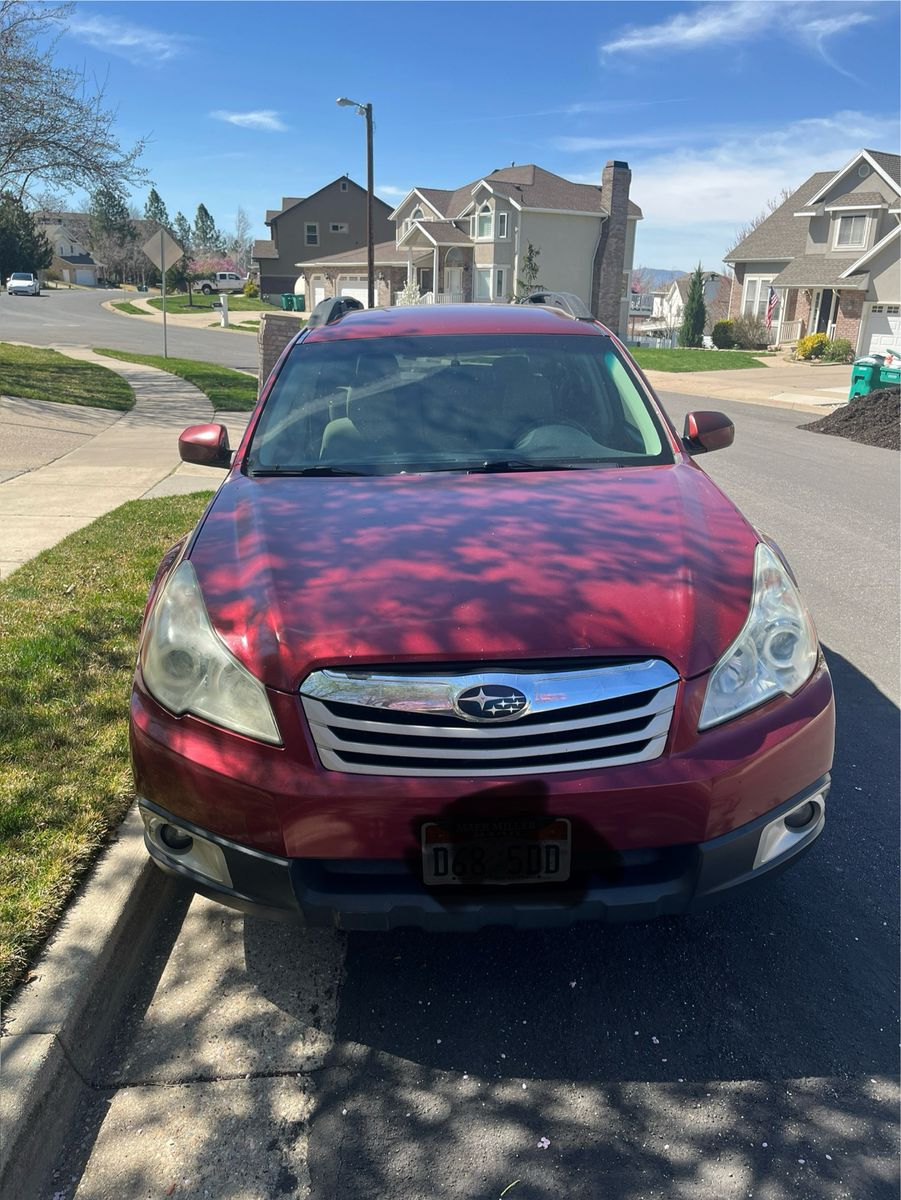 2011 SUBARU OUTBACK