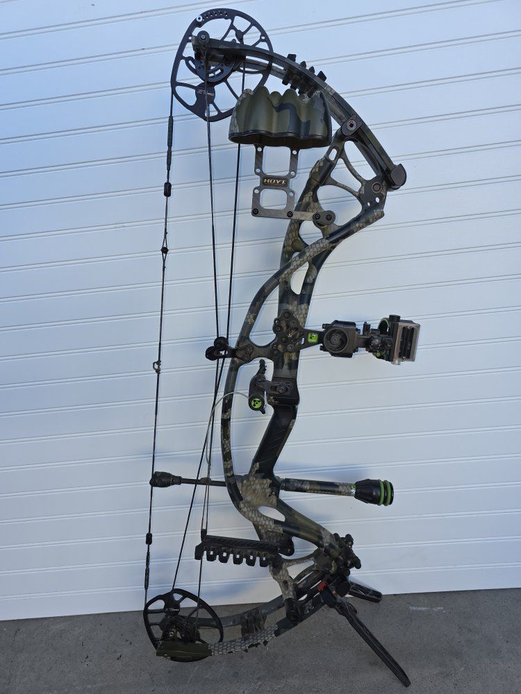Hoyt Carbon RX-3 Ultra RH. 65#