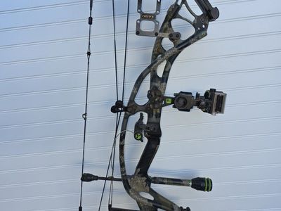 Hoyt Carbon RX-3 Ultra RH. 65#
