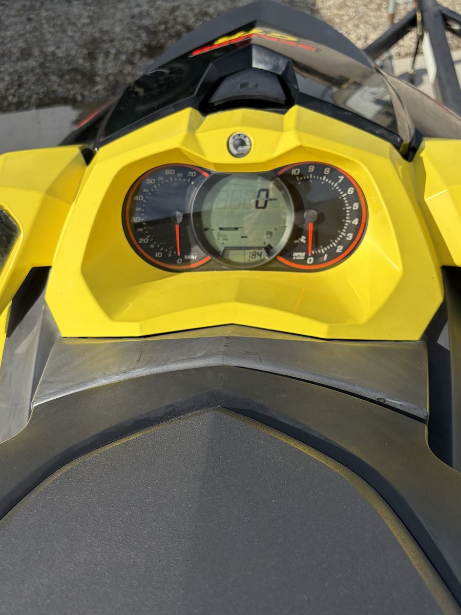 Main image 4