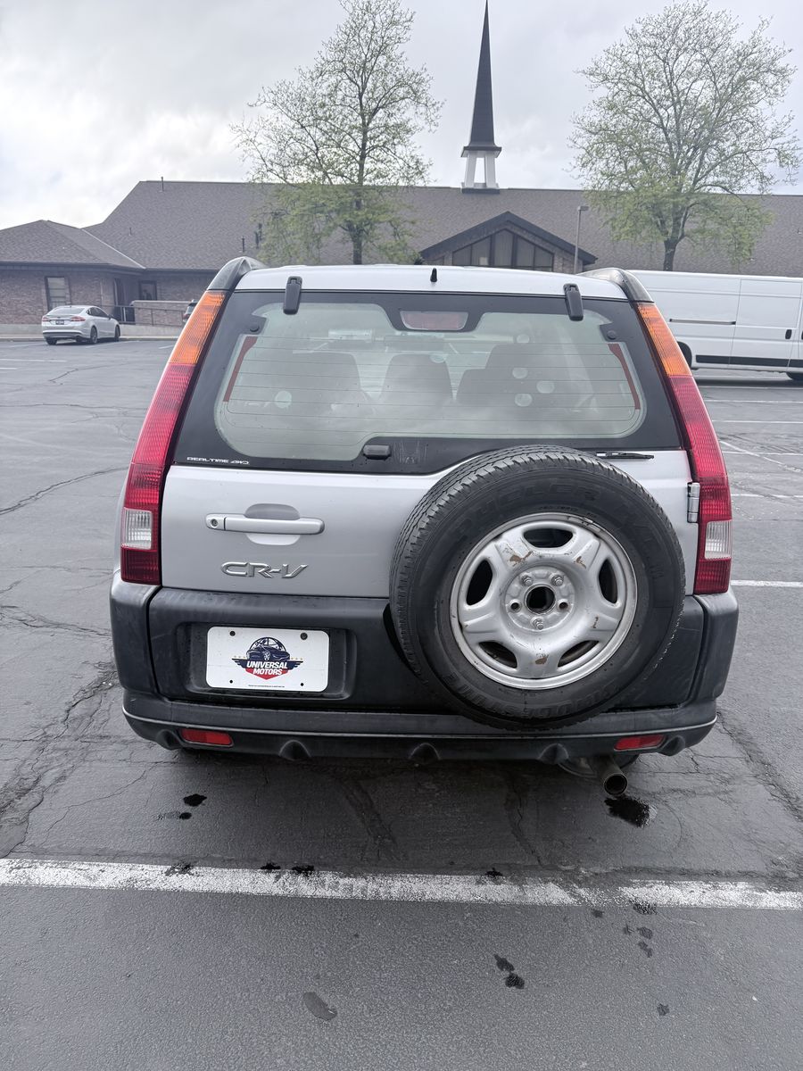 Main image 3