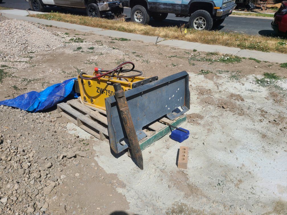 Wolverine ZW-750 Hydraulic Breaker Attachment - Heavy Duty Construction Demolition Tool
