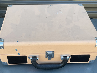 Victrola 3-Speed Record Player - Peach Portable Suitcase Style