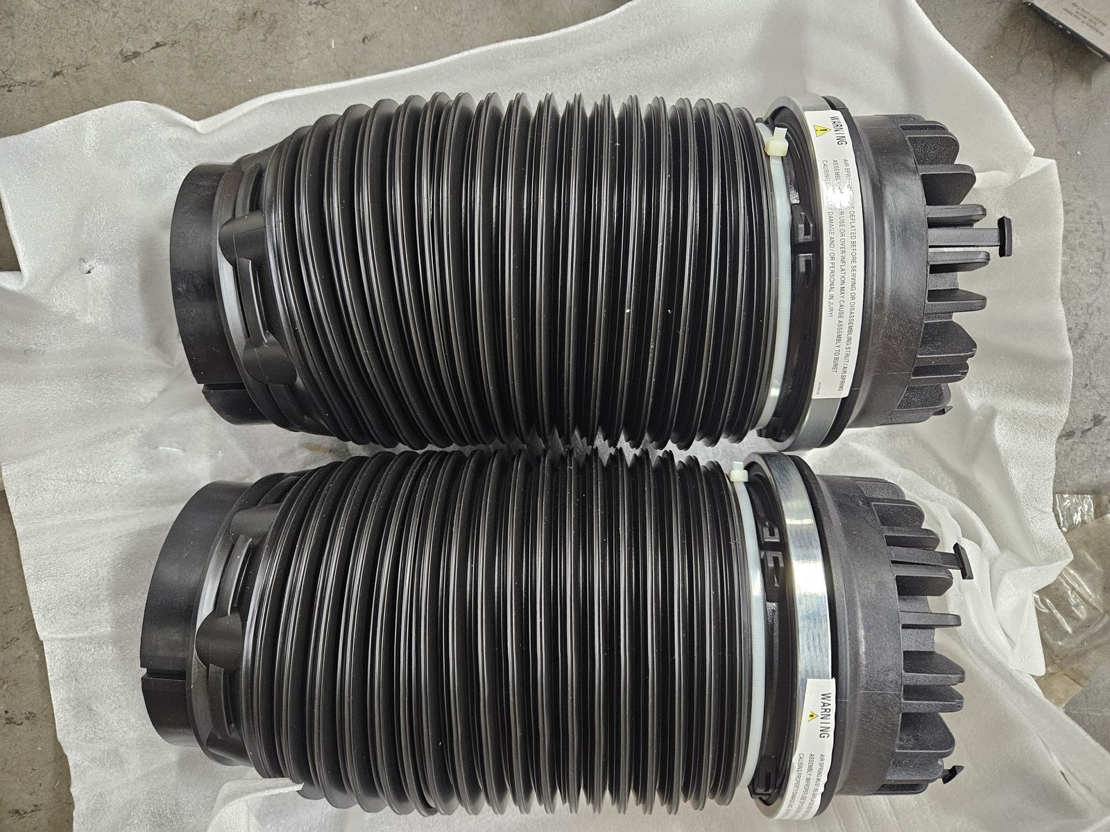 Pair of Air Suspension Springs for 19-24 doge ram 1500 rear left and right 