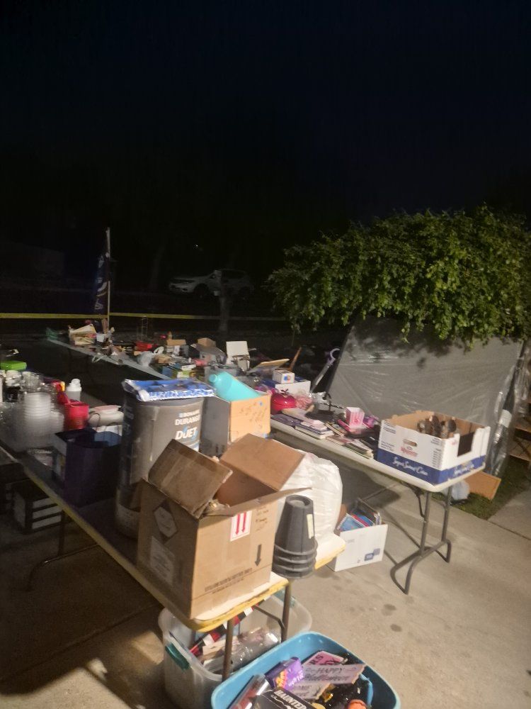 Today WJ MULTI FAM YARD / GARAGE SALE