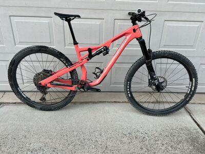 Large Fezzari Delano Peak Enve/Shimano/Fox