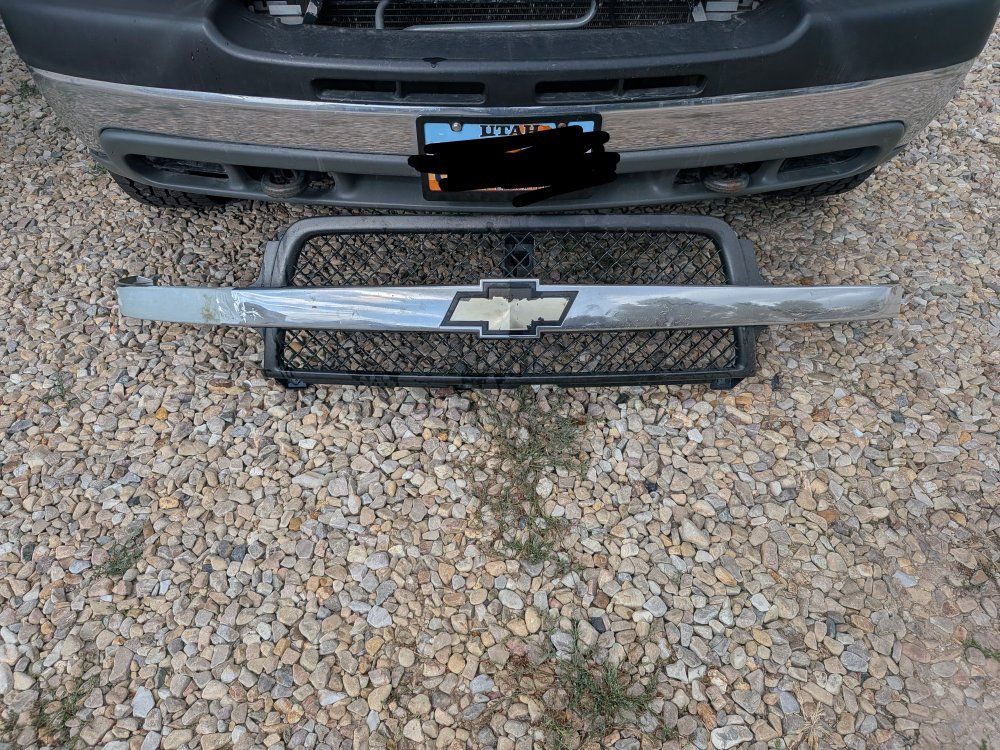 Chevrolet Truck Grille Assembly 02 
