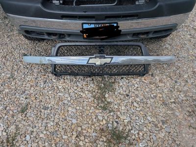 Chevrolet Truck Grille Assembly 02