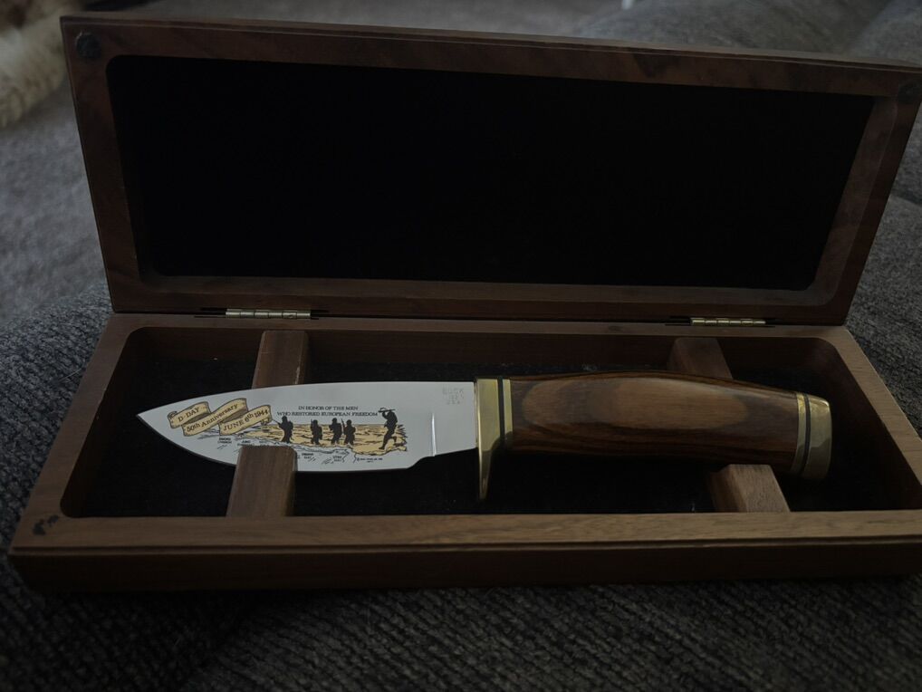 Buck 192 Vanguard Knife 50th Anniversary