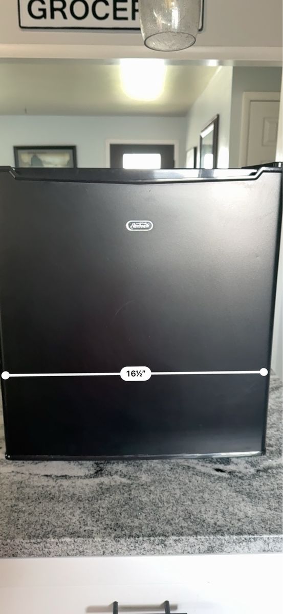Sunbeam 1.7 Cu. Ft. Compact Mini Refrigerator Black