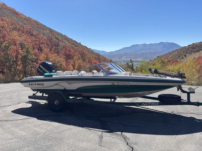 2009 Nitro 189 SS Fish/Ski excellent condition.