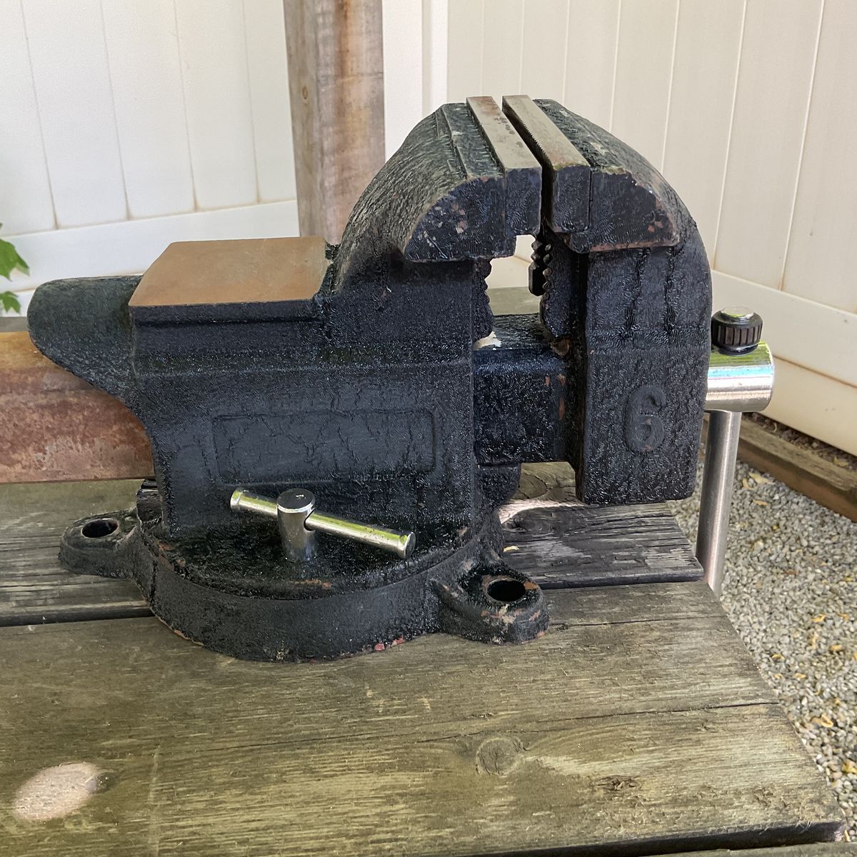 Main image 7