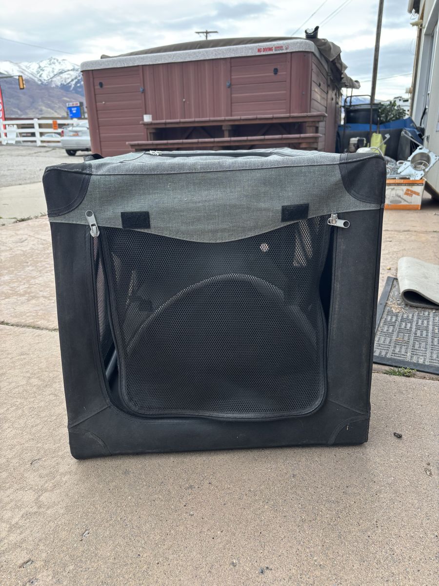 Medium Size Dog Kennel