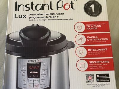 Instant Pot Lux 6-in-1 Programmable Pressure Cooker 6 Quart Stainless Steel