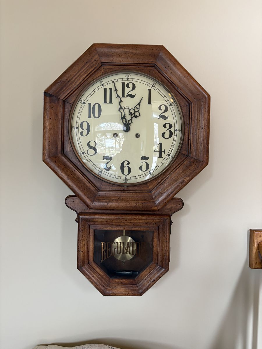 TREND Regulator Wall Clock $150 cash/venmo in Draper