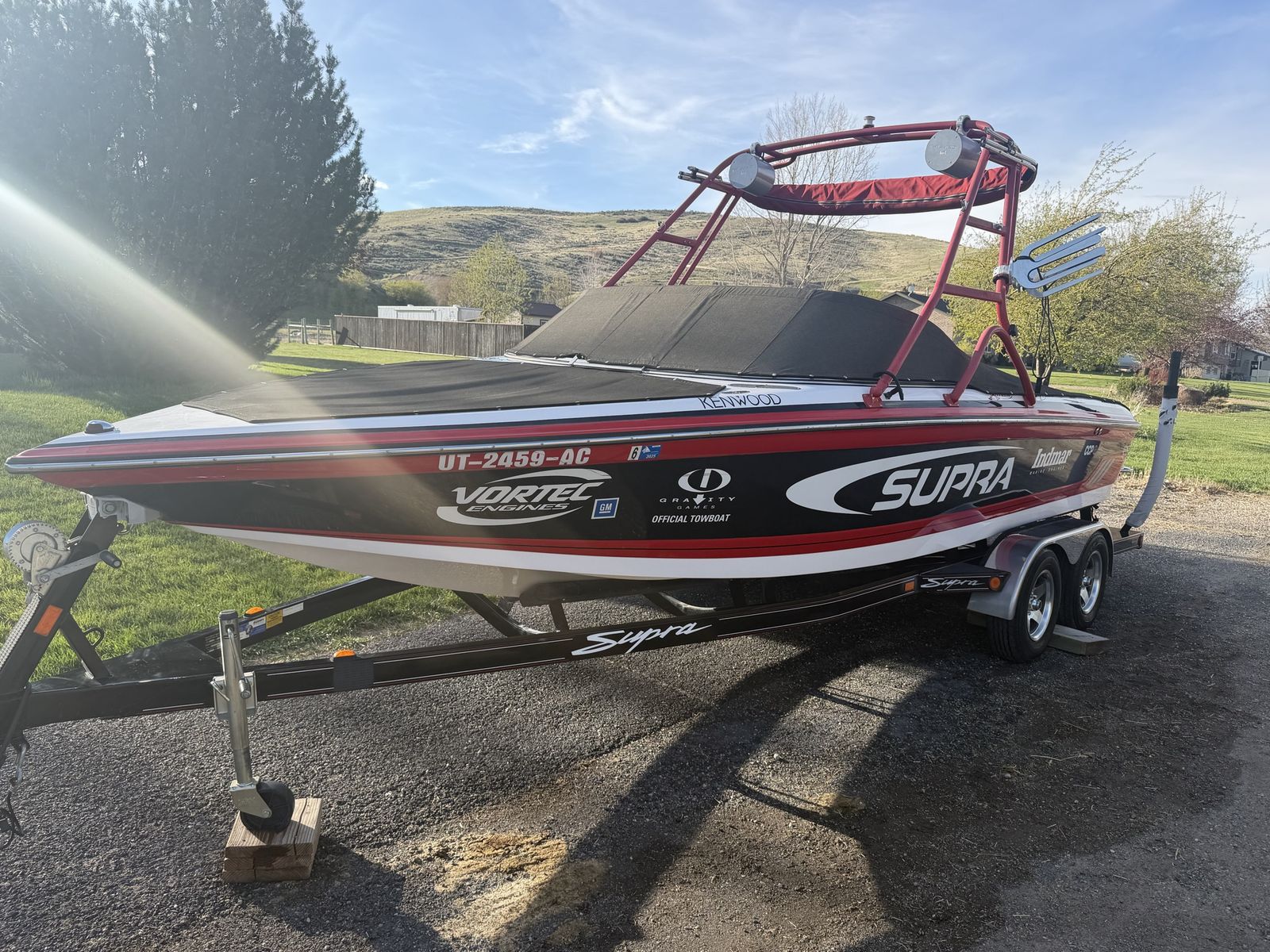 Supra surf/ski boat