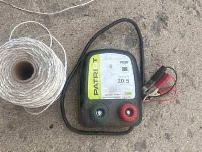 Electric animal fence