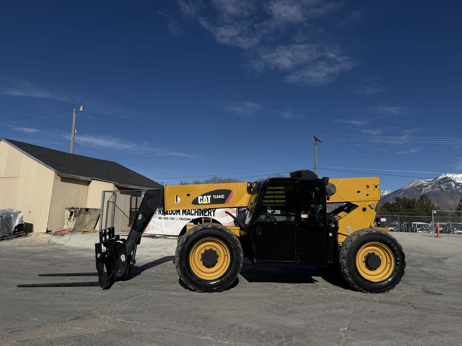 Caterpillar TL943C Telehandler Forklift Tractor