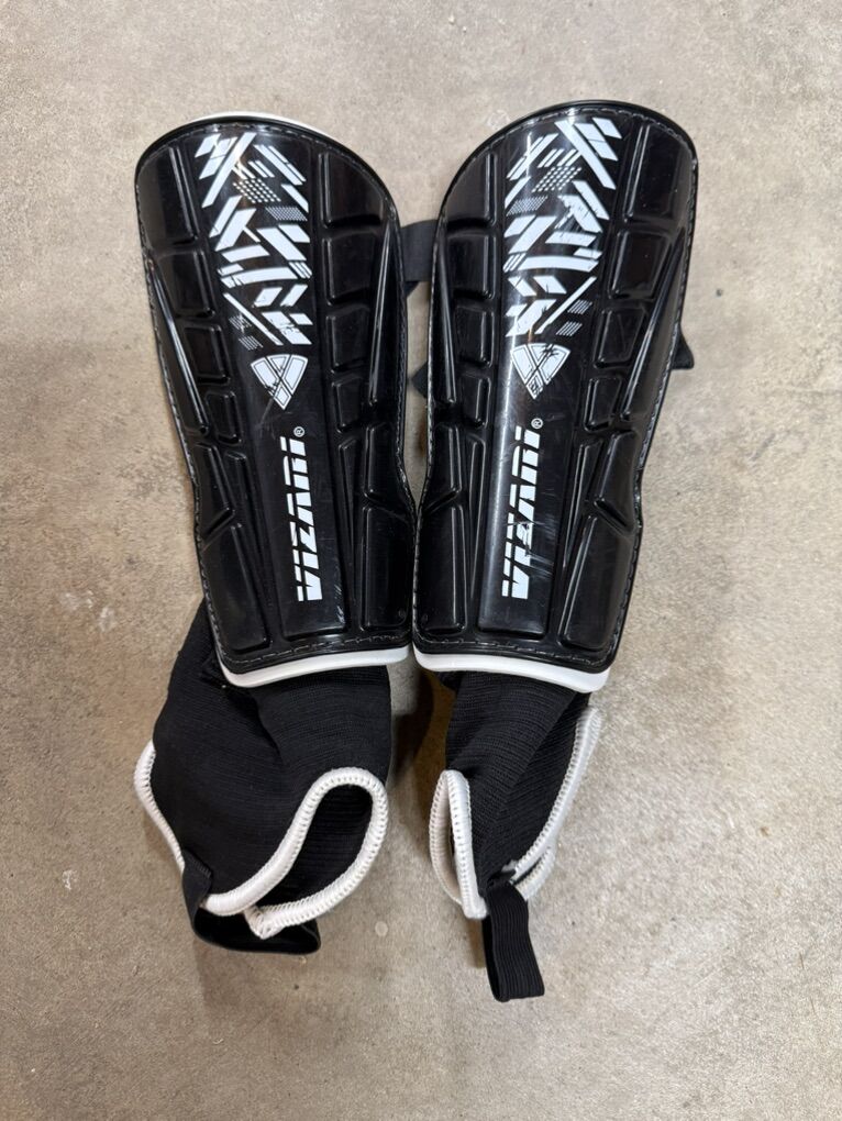 Vizari Malaga Soccer Shin Guards