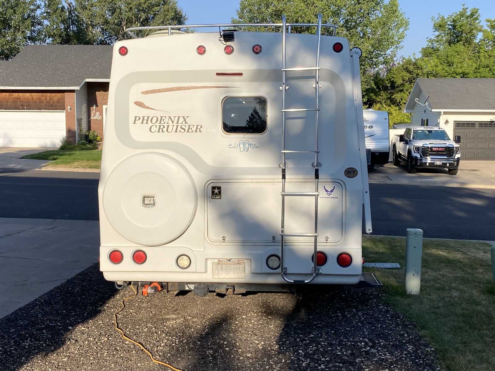 2009 Phoenix Cruiser 2100 Slide-Out Class B+ Motorhome $37,900 OBO Evanston, WY (82930)
