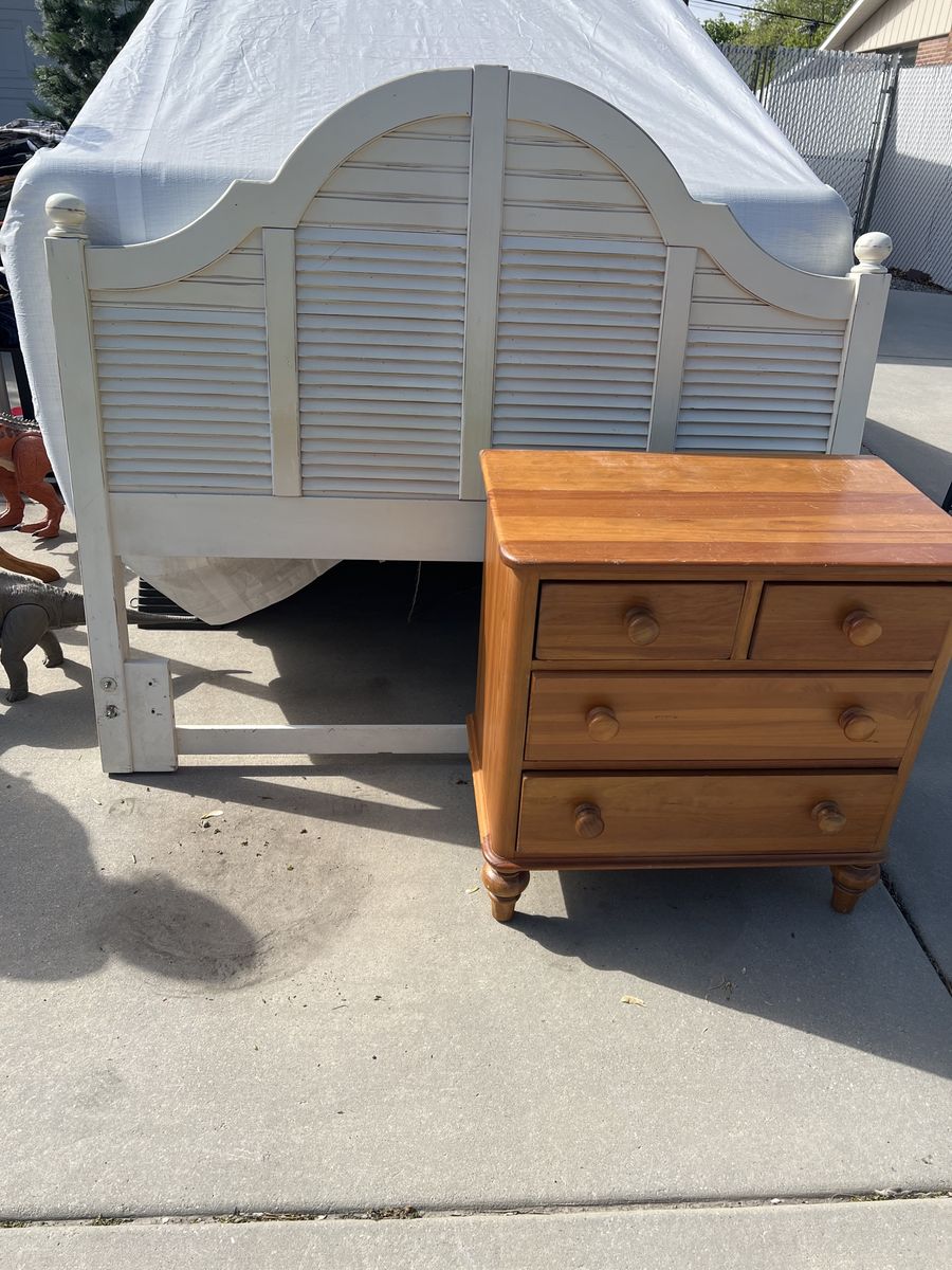 Lexington bedroom set