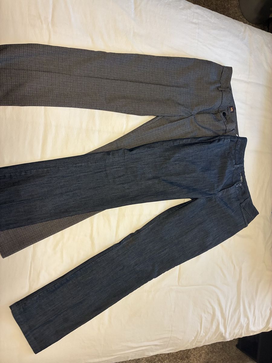 2 Pairs Lee Women's Pants 10