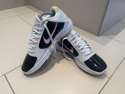 Nike Kobe V Protro "Jersey Frost" Men's Basketball Shoes - Size 9.5