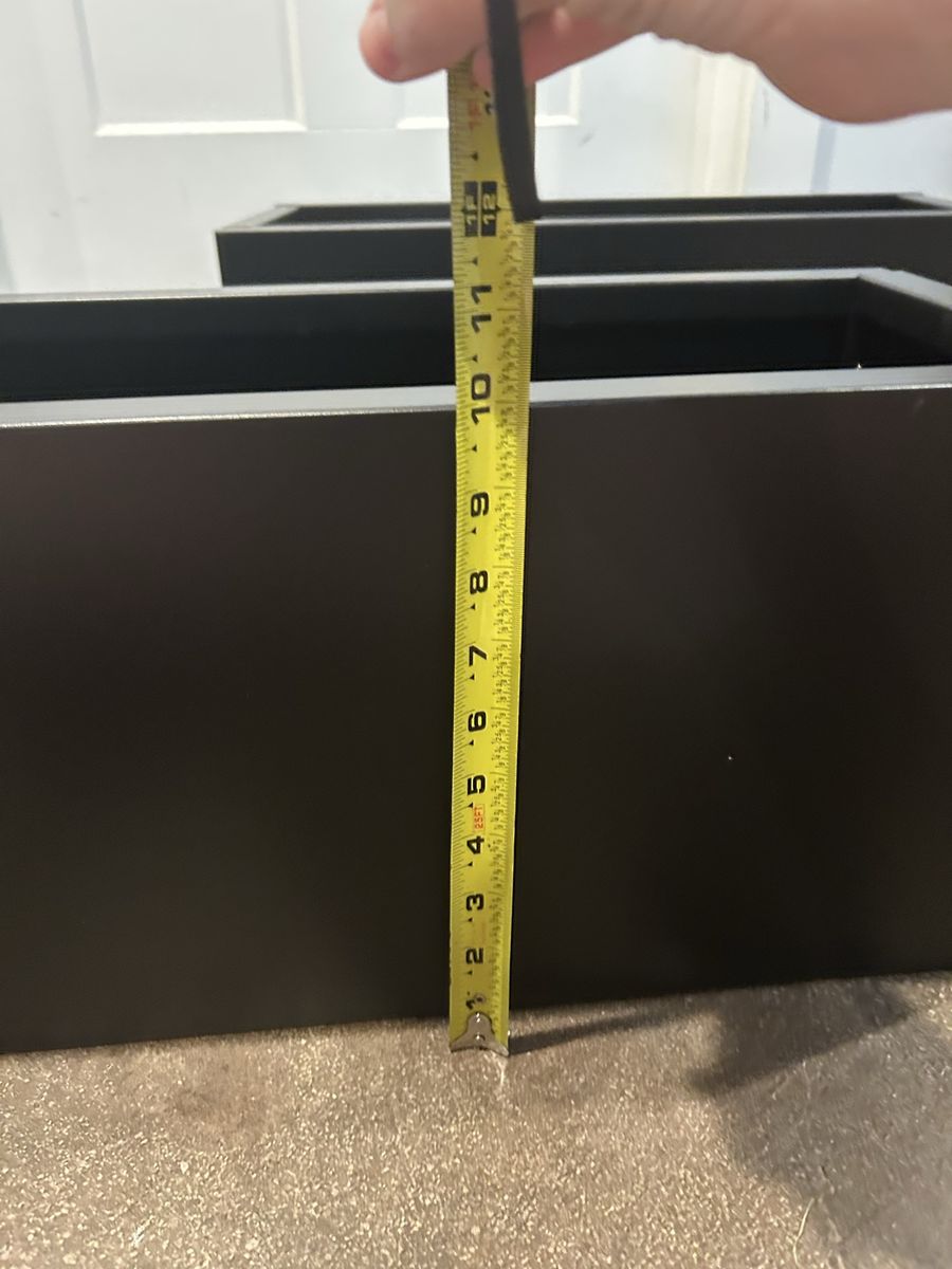 Main image 3