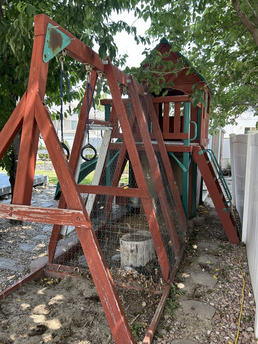 Main image 3