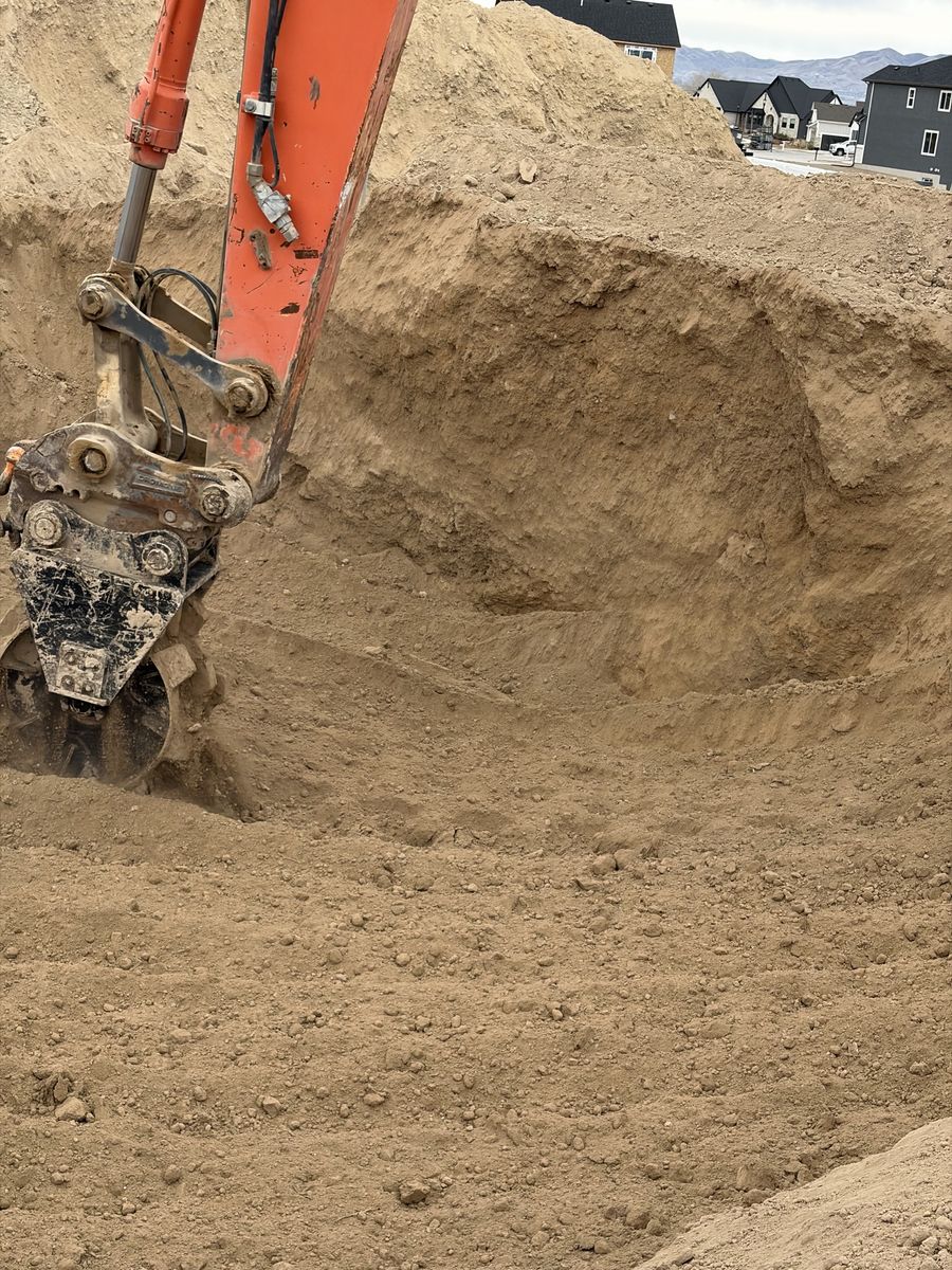 Free Fill Dirt/Delivery - Highland City