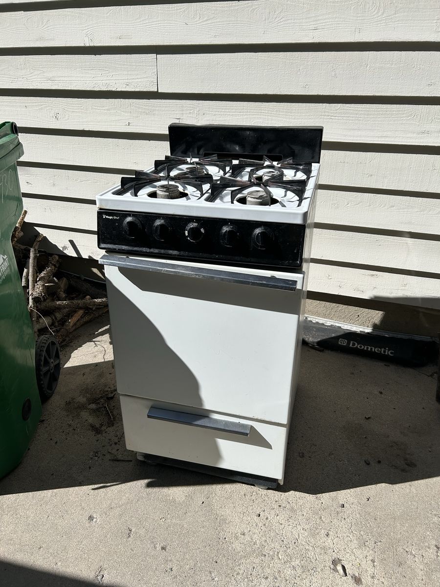 20” Gas Range/Stove - 4 Burner White with Black Accents