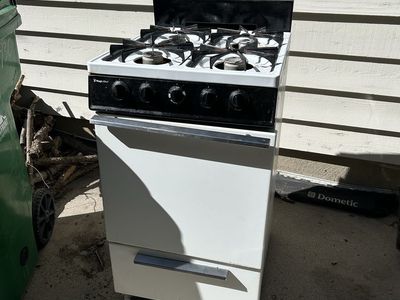 20” Gas Range/Stove - 4 Burner White with Black Accents