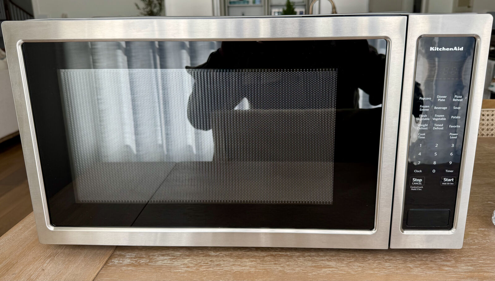 NEW KitchenAid Countertop Microwave Oven (24”, 2.2 cu.ft., 1200 Watt)