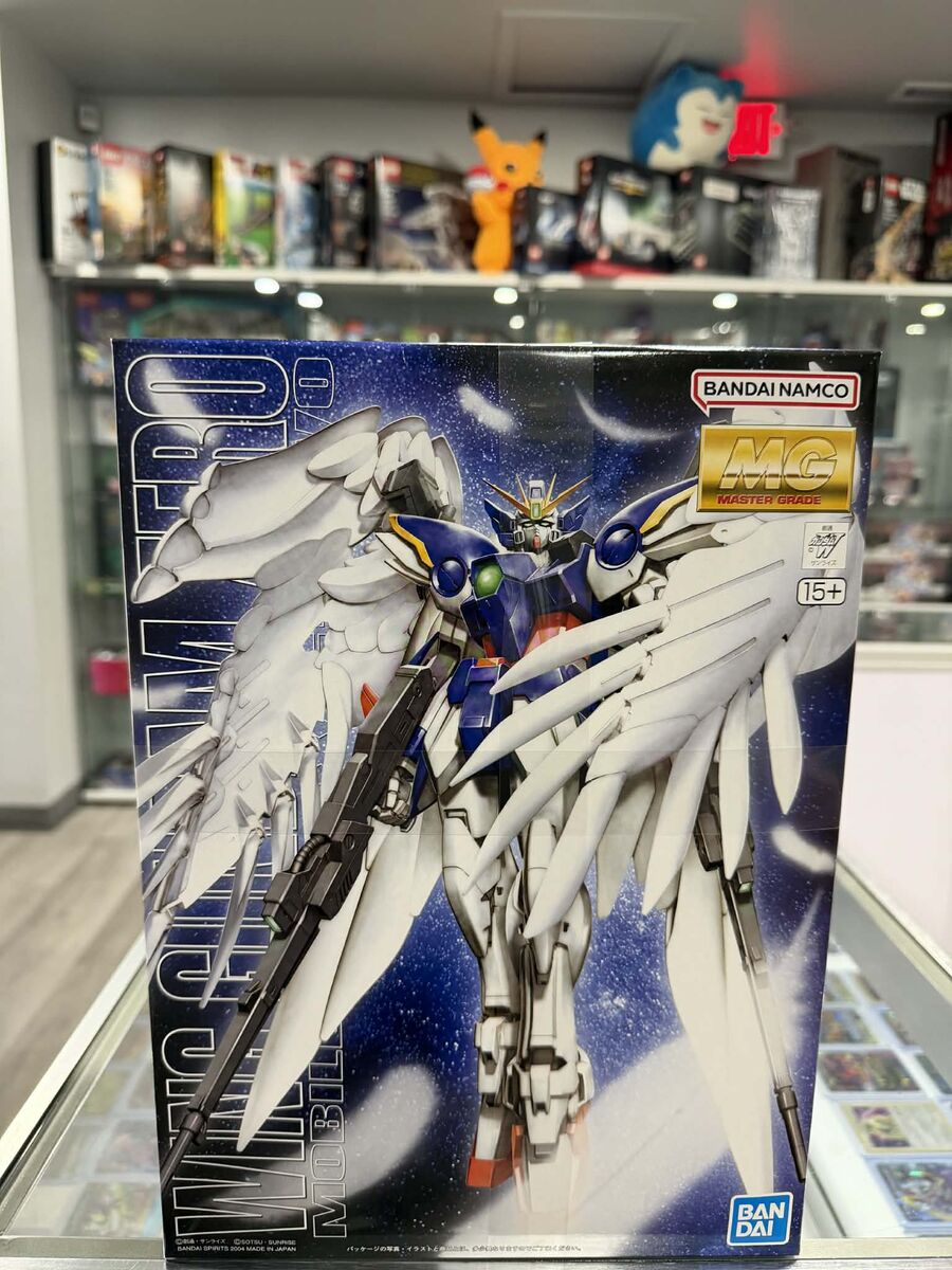 Brand new Gundam Model Kit: MG 1/100 - W Gundam Zero Custom