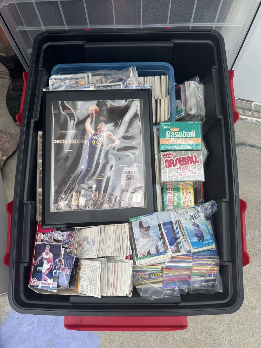 Collectible sports cards