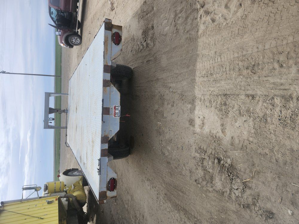 20' 5th wheel trailer