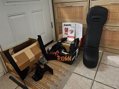 *NEW* Polaris bump-seat, harness, hardware