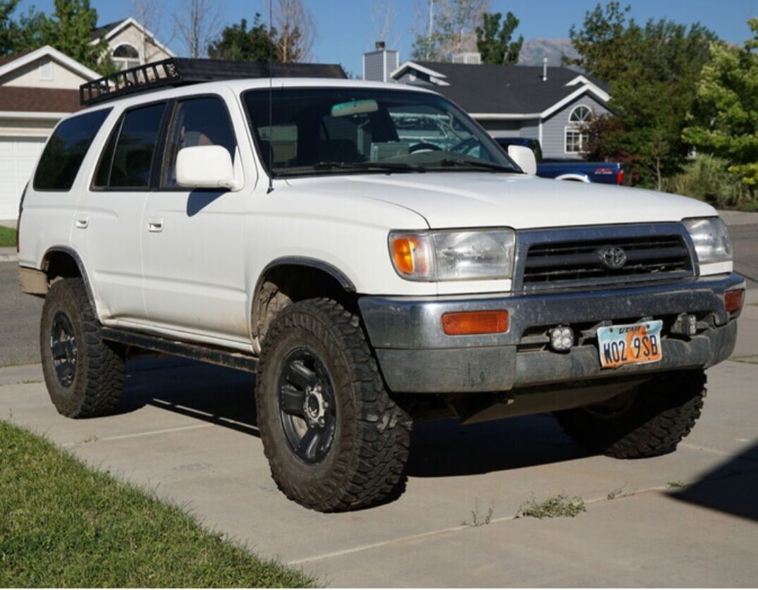 1996 TOYOTA 4RUNNER SR5