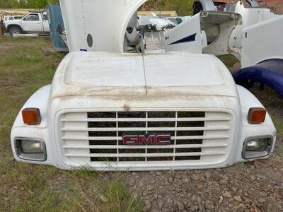 1997-2002 GMC C6500 Hood (2000 Vintage)